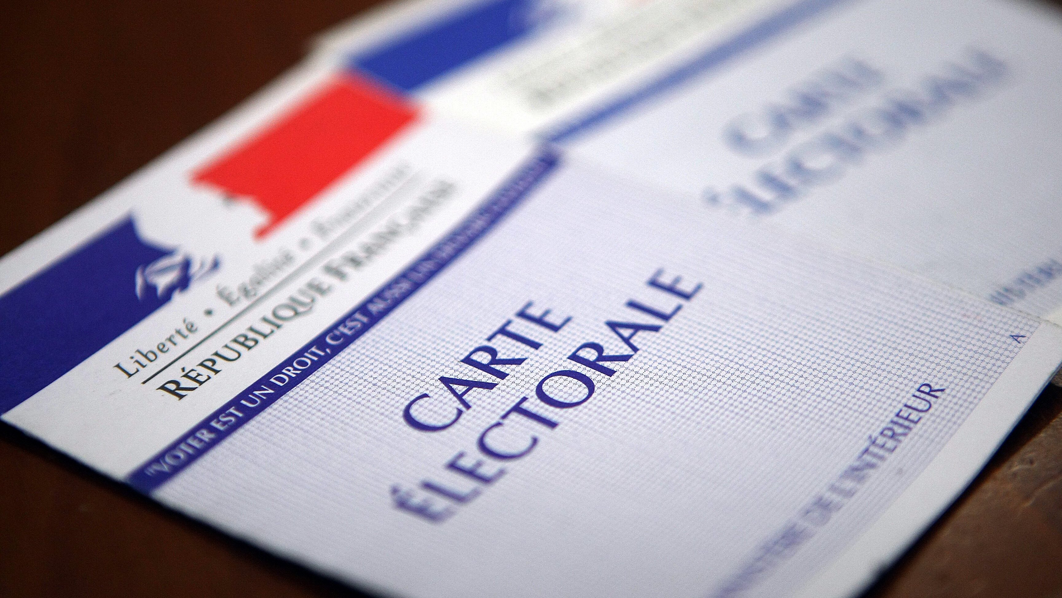 Réunion de groupe sur les opinions politiques à Marseille