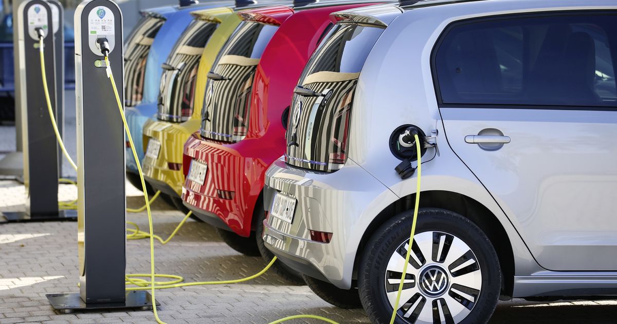 Marseille - réunion consommateur voiture électrique dédommagé 120€ Stephenson Etudes